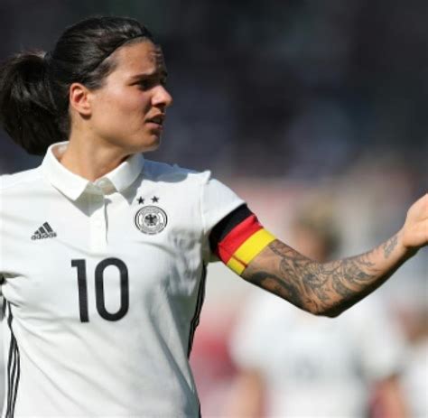 sp Fußball Frauen Europacup CL HF Lyon Marozsan Meldung Marozsan mit