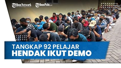 Polisi Tangkap Pelajar Yang Hendak Ikut Demo Mahasiswa Naik Truk Bak