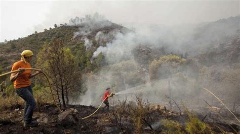 Las Im Genes De Los Incendios De Valencia