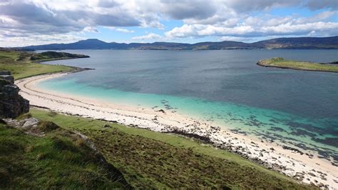 Skye Coral Beach on the map with photos and reviews🏖️ BeachSearcher.com