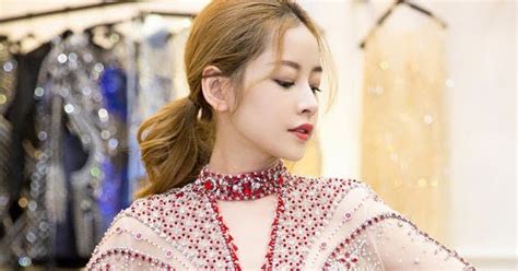 Chi Pu Sexy V I V Y Xuy N Th U Sexy Girls Beauty Girls Nude Women Hot Asian