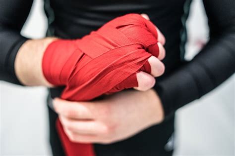 The Beginner's Guide to Boxing Wraps | Livestrong.com