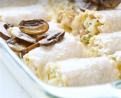 Rouleaux De Lasagne Au Poulet Alfredo Et Aux Pinards Gratin S Au Four