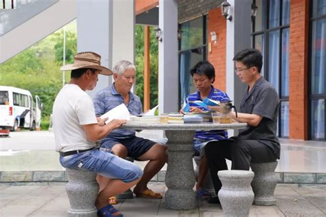 海口海事法院在定点帮扶村乐东县万冲镇抱班村开展禁毒宣传暨法治帮扶活动澎湃号·政务澎湃新闻 The Paper