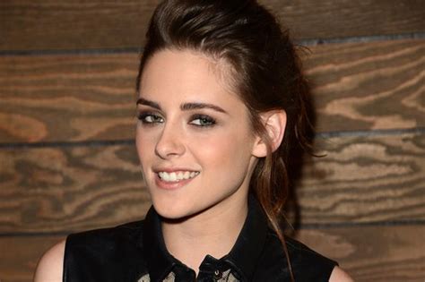 Kristen Stewart Goes Nude In Her Sexiest Look Ever For On The Road Screening The Mirror