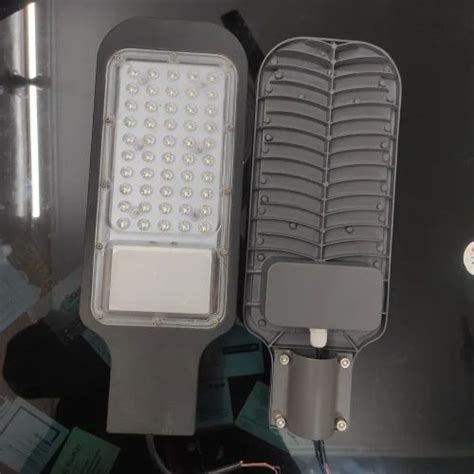 Cool White ISI Led Street Light 40 W 230 Volt At Rs 450 In Delhi ID