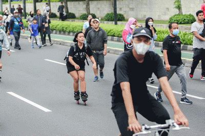 Car Free Day DKI Dibuka Lagi Warga Padati Jalan Sudirman Thamrin