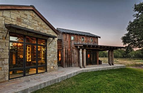 Modern Rustic Barn Style Retreat In Texas Hill Country Artofit