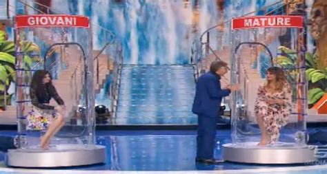 Claudia Fabbietti Ciao Darwin Giovani Vs Mature Errore Cilindroni