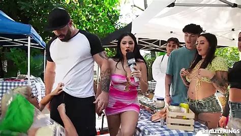 Money Talks Ren Faire Reality Kings Blonde Porn Feat Emerald Loves Xhamster