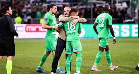 Asse Dupraz Sort Du Silence Et Sattaque Violemment Aux Supporters