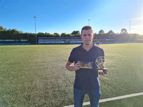 Dylan Van Schaik Wint De Prijs Van Talent Van Het Jaar Het