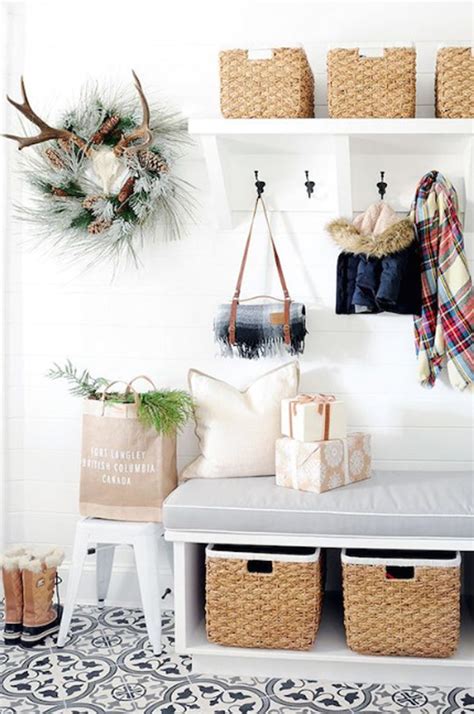 25 Easy DIY Mudroom Ideas To Help Your Organize Housetodecor