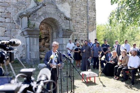 Keleminac Protiv Pupovca I Ter Eli U Deringaju Komemorativni Skup