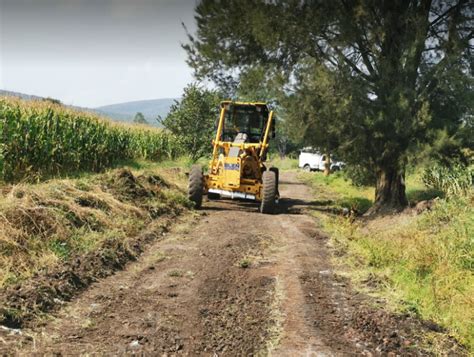 Mejoran 5 Km De Caminos Saca Cosechas En Ojo De Agua TVZ