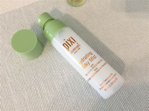 Pixi Glow Mist & Hydrating Milky Mist // REVIEW