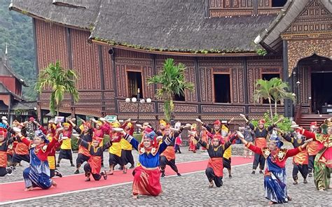 Sudah Ada Sejak Dulu Ini Tradisi Minangkabau Yang Masih Lestari Hingga