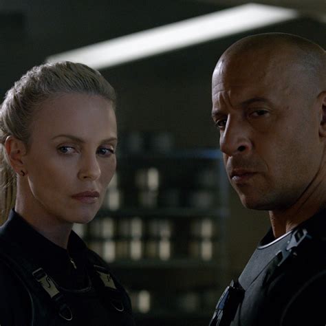 2932x2932 Charlize Theron Vin Diesel In The Fate Of The Furious Ipad