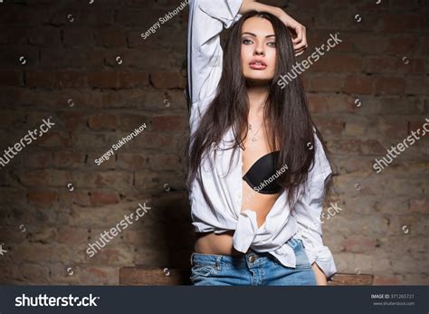 Portrait Sexy Brunette Posing Black Bra Stock Photo 371265721 Shutterstock