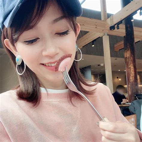 岡部玲子さんのインスタグラム写真 岡部玲子instagram 「ずっと食べたかったスターバックスの🍓あまおうチーズタルト🧀 サイズが