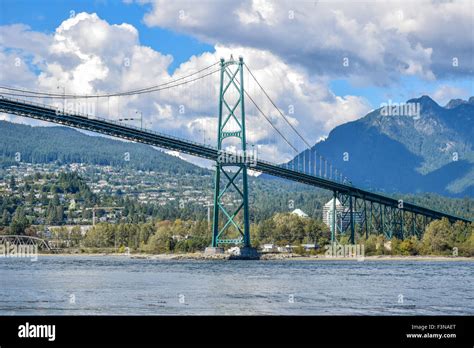 Lions Gate Bridge Vancouver Canada Stock Photo Alamy