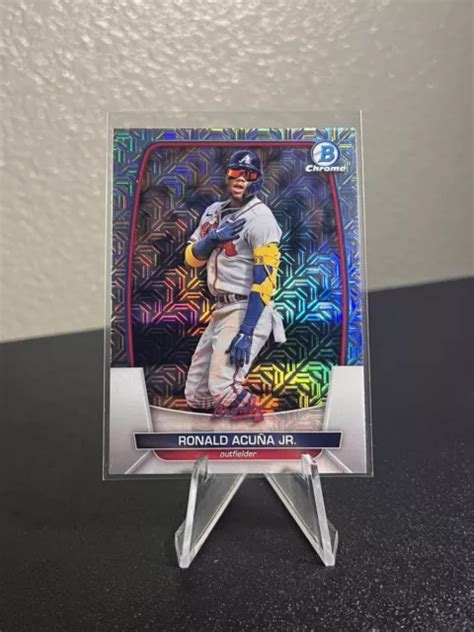 2023 BOWMAN CHROME Ronald Acuna Jr Mega Mojo réfracteur Atlanta Braves