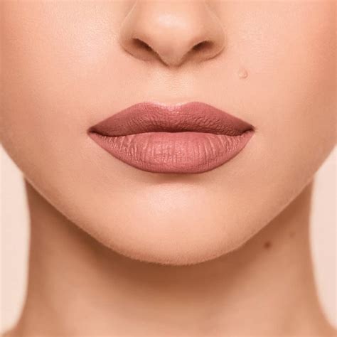 Batom Nude opções para usar em suas produções Eudora