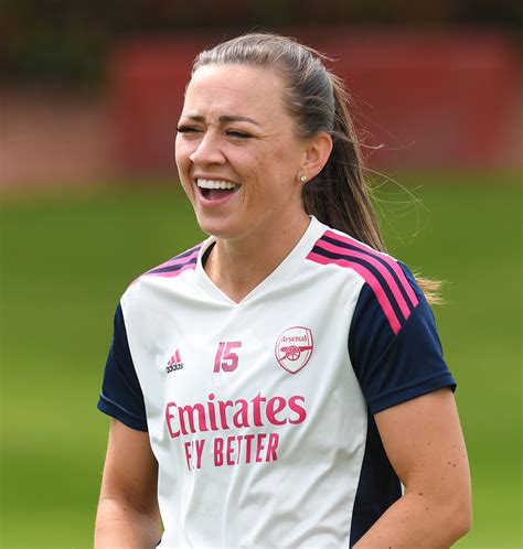 Young fan pays incredible gesture to Katie McCabe as Arsenal star shows