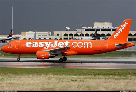 G EZUI EasyJet Airbus A320 214 Photo By Keith Pisani ID 1677892