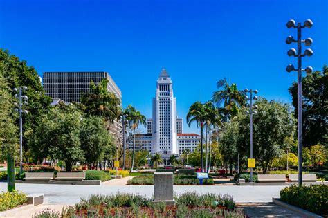 Los Angeles City Hall - Visit an Iconic LA Monument - Go Guides