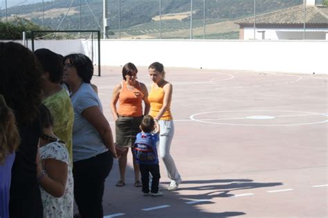 Más De 3000 Alumnos Inician El Curso Escolar En Los Doce Colegios De