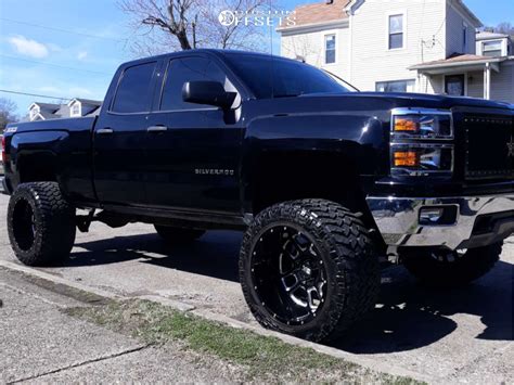 2014 Chevrolet Silverado 1500 With 22x14 76 XD Xd828 And 375 45R22