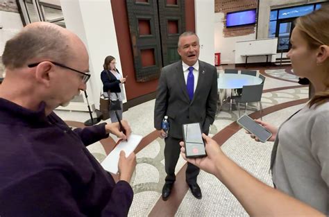 Bacon, Vargas spend final 2nd District debate swinging for undecideds