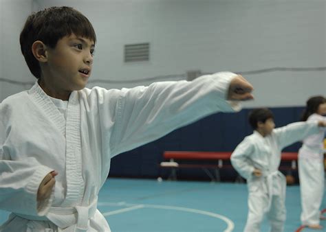 Children learn Tae Kwon Do techniques > Joint Base Charleston > News