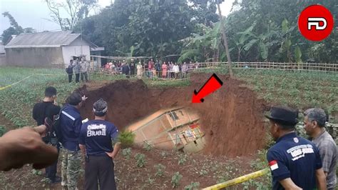 WARGA BALl HEBOH Lubang Raksasa Misterius Tiba Tiba Muncul Telan