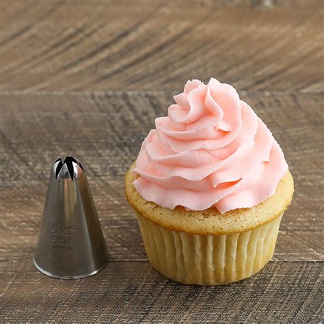 Learn How To Frost Your Cupcakes With This Amazing Tutorial And Video