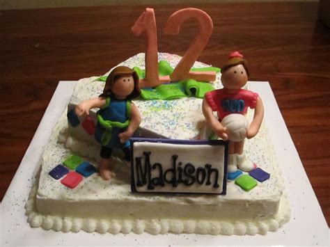 Frosted Insanity: Madison's 12th Birthday Cake