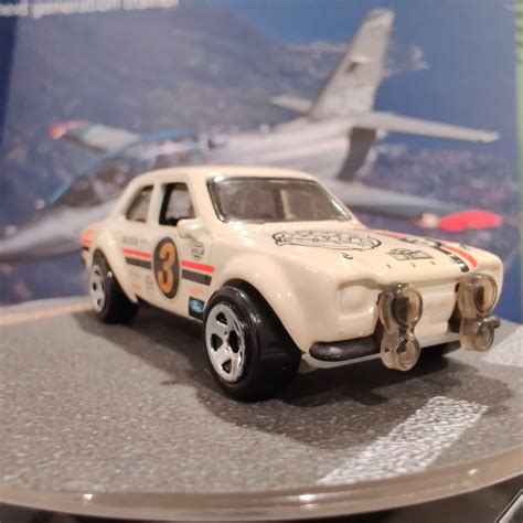 Hot Wheels Loose 70 Ford Escort RS1600 GUM BALL 3000 Hobbies Toys Collectibles