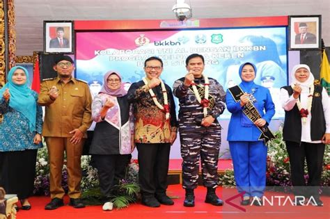 Khofifah Apresiasi Program Keluarga Keren Bebas Stunting Tni Al Bkkbn