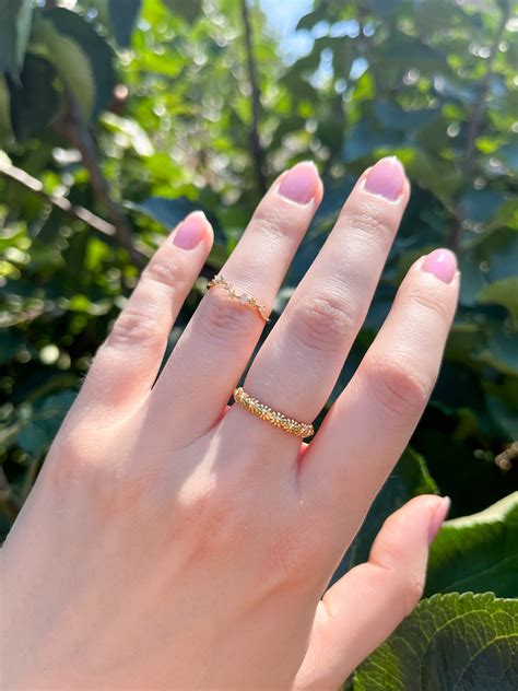 10 Cute Dainty Rings To Compliment Your Summer Mani The Summer Study