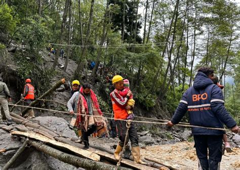 Braving landslides, road blockades, Army rescues 3,500 stranded ...