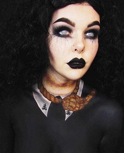 13 Witch Makeup Looks Bewitching “It” Girls Are Wearing This Halloween ...