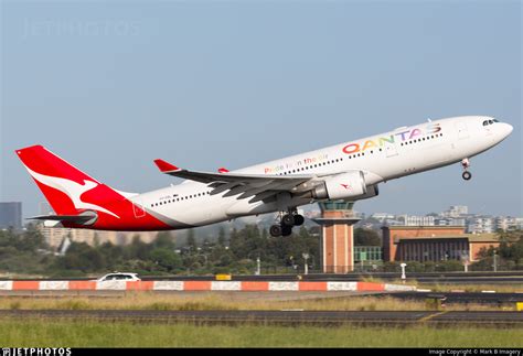 Vh Ebl Airbus A Qantas Mark B Imagery Jetphotos