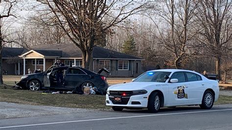 Multi County Chase Ends In A Crash North Of Fort Wayne 2 Taken Into