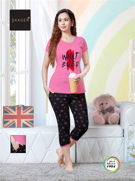 Female Hosiery Ladies Night Suit Capri Set Multi Semi Stretchable At