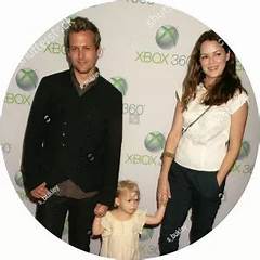 Satine Anais Geraldine Macht