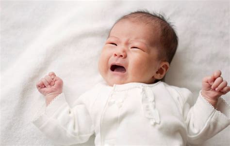 10 Reasons Your Newborn Baby Cries