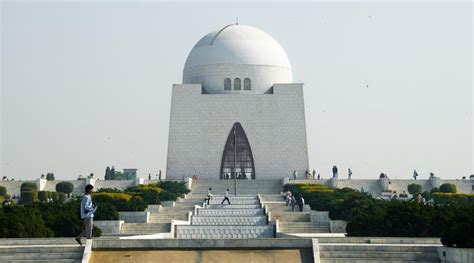 Places to visit in Karachi - Pakistan Tours