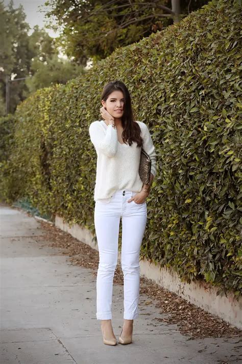 How To Wear White Jeans 17 Stylish Outfit Ideas