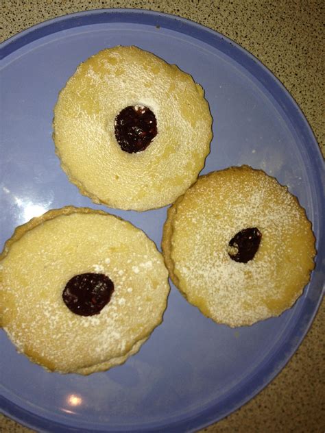 Homemade Jammy Dodgers Delicious And Very Filling Jammy Dodgers